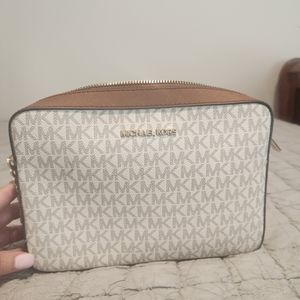 Michael Kors crossbody